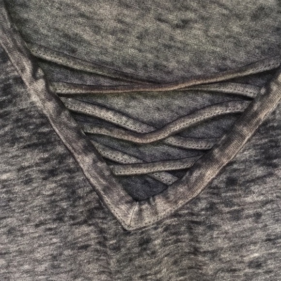 Gray Tee - Picture 4 of 4